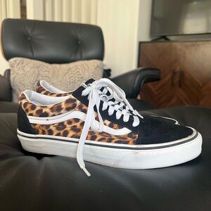 Vans in black and leopard print